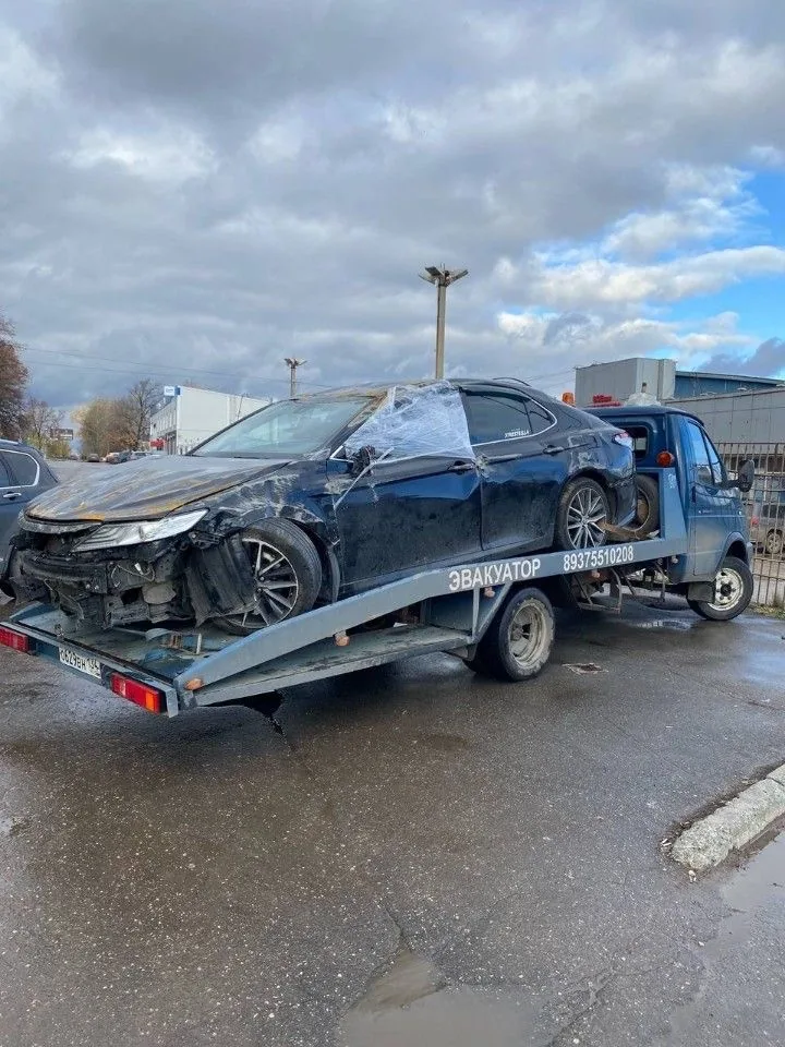 Toyota Camry после ДТП — исходная фотография выкупленного автомобиля